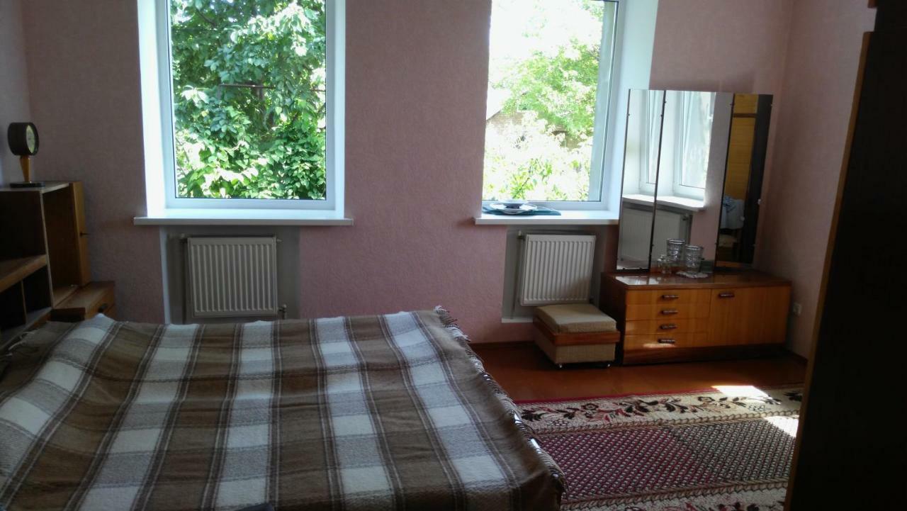Separate Room Homestay In A Private House, Facilities Shared With Owner Berdychiv Exterior photo
